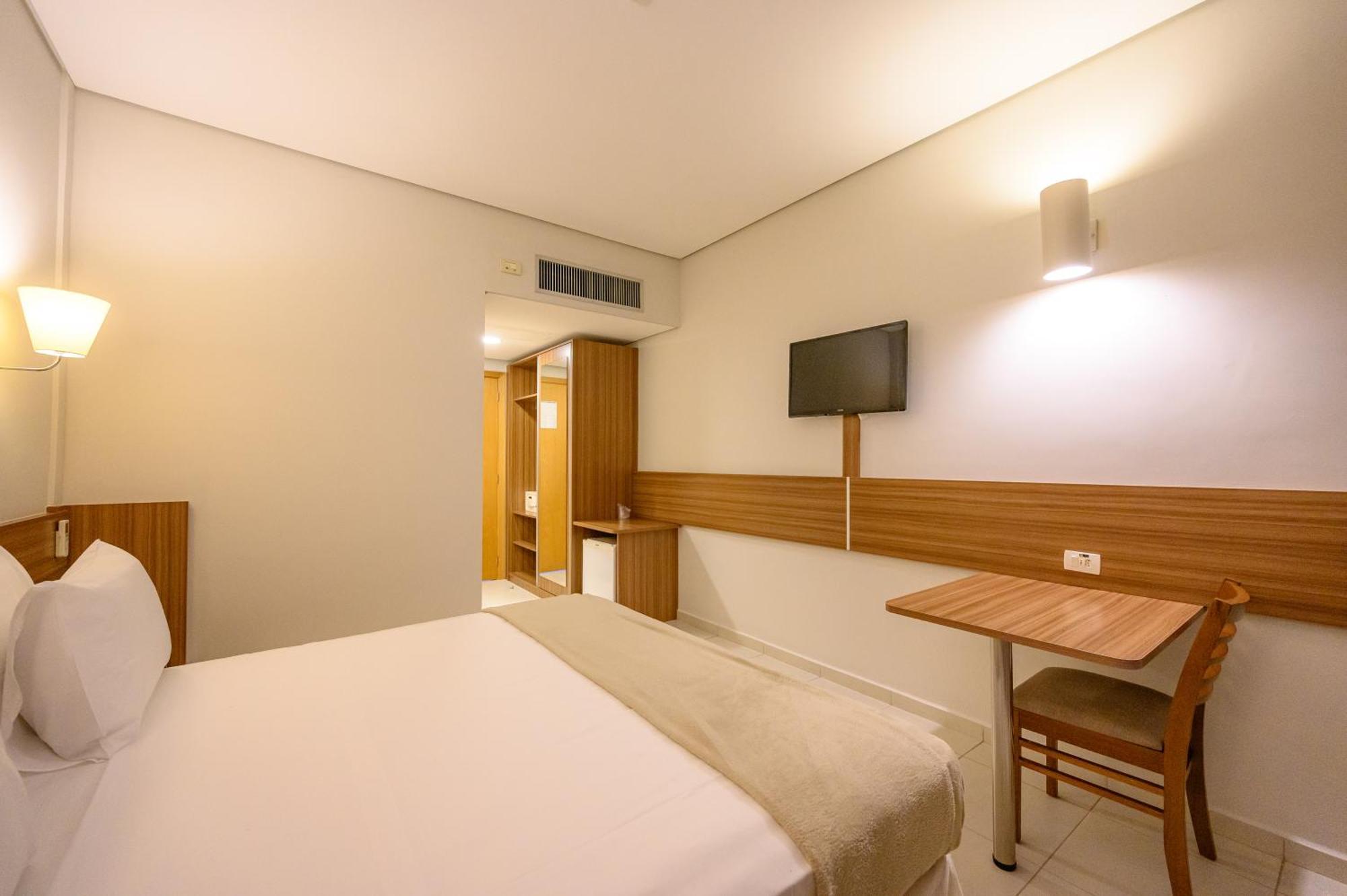 Unihotel Salto Салто Екстериор снимка