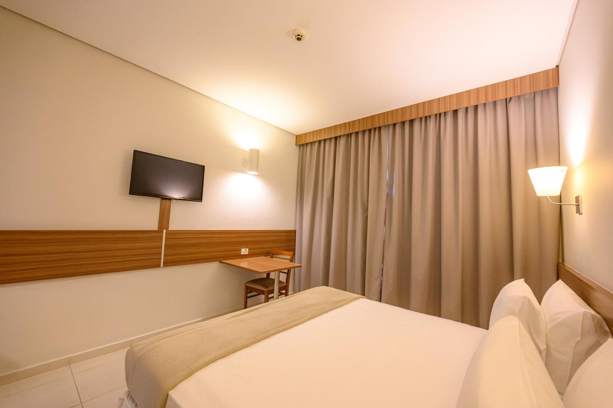Unihotel Salto Салто Екстериор снимка