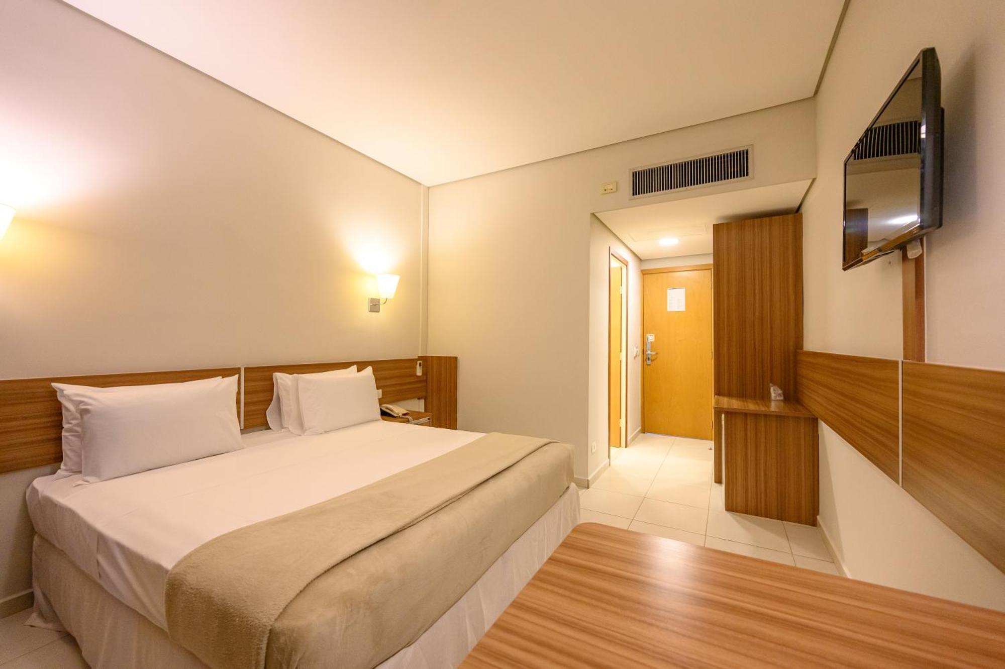 Unihotel Salto Салто Екстериор снимка
