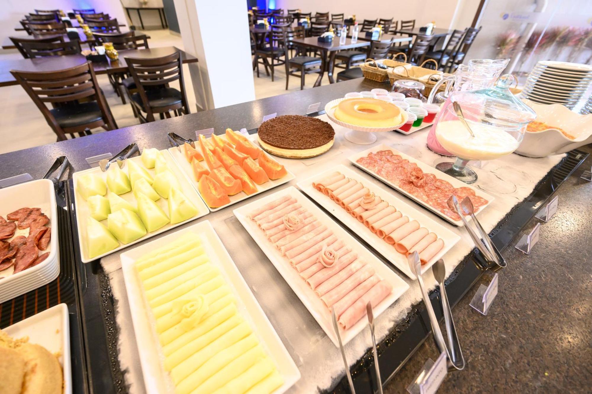 Unihotel Salto Салто Екстериор снимка
