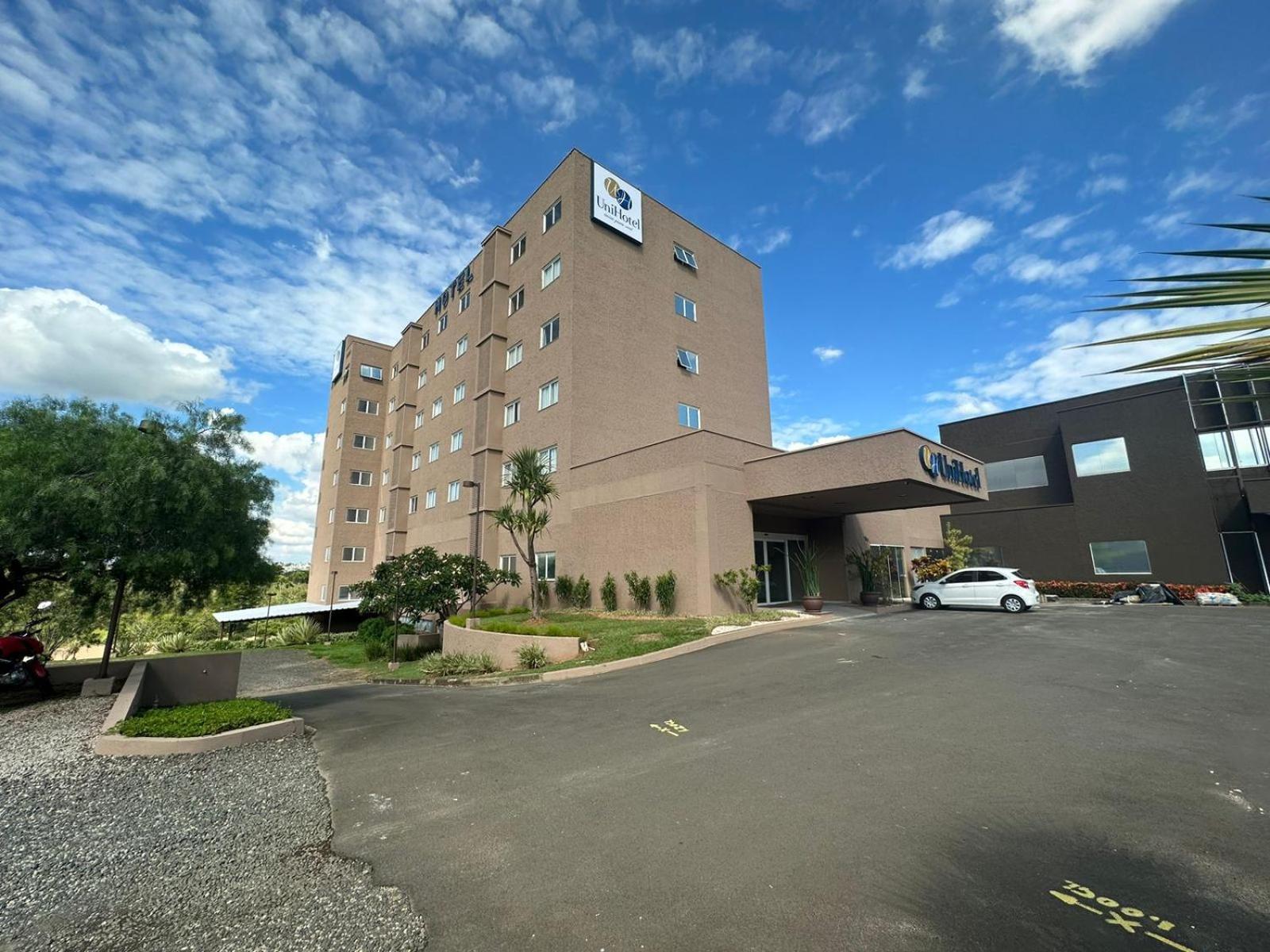 Unihotel Salto Салто Екстериор снимка
